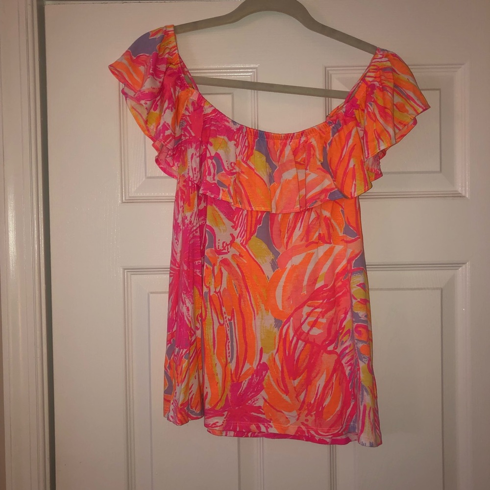 Size M Lilly Pulitzer ruffle neck tank
